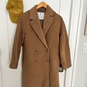 Brand new never worn Aritzia coat the Slouch coat in sand size 1